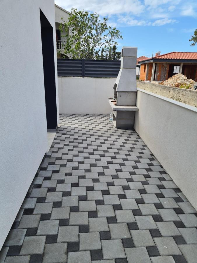 Vila Slavica Vir Exterior photo